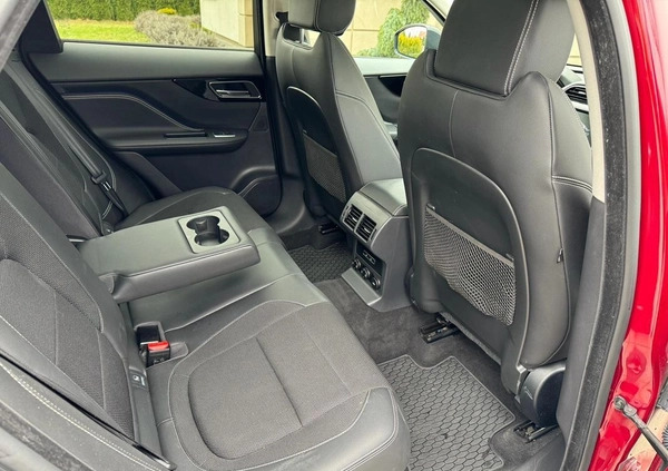 Jaguar F-Pace cena 125000 przebieg: 78600, rok produkcji 2016 z Olsztyn małe 106